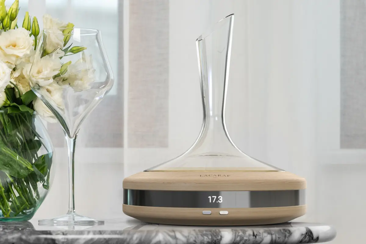 Lacaraf’, the new smart decanter designed by Sacha Lakic